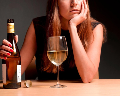 Анонимное лечение женского алкоголизма в Бирюсинске